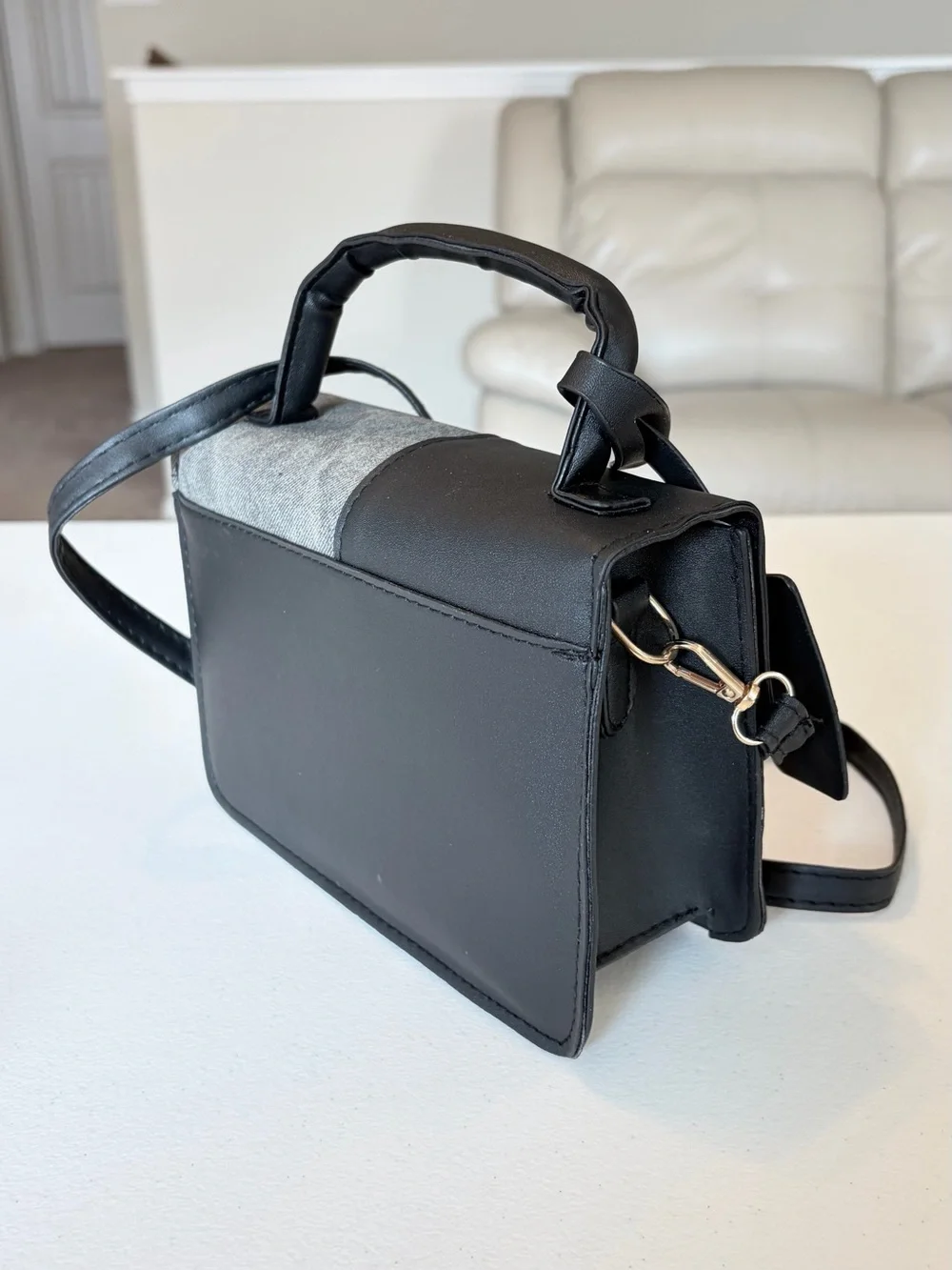 Color Block Crossbody Handbag.